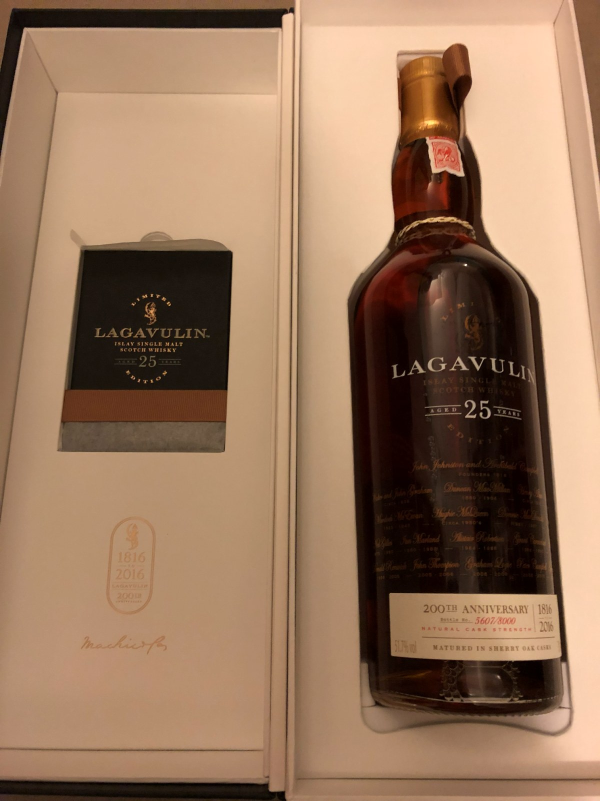 Lagavulin 25 Jahre 200th Anniversary